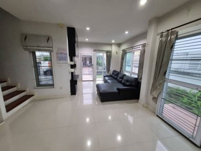 คริสตัล พลัส ศรีราชา-หนองยายบู่ ถนนกว้าง น้ำไม่ท่วม บิวท์อินครบ TP-H2504 - รูปที่ 2