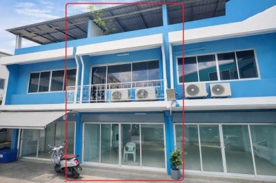 ให้เช่าโฮมออฟฟิศ 3 ชั้น อินทามระ 7-14 ทำเลรัชดา สุทธิสาร สามเสนใน พญาไท 3 ห้องนอน 2 ห้องน้ำ ใกล้บีทีเอสสะพานควาย 912 ม.
