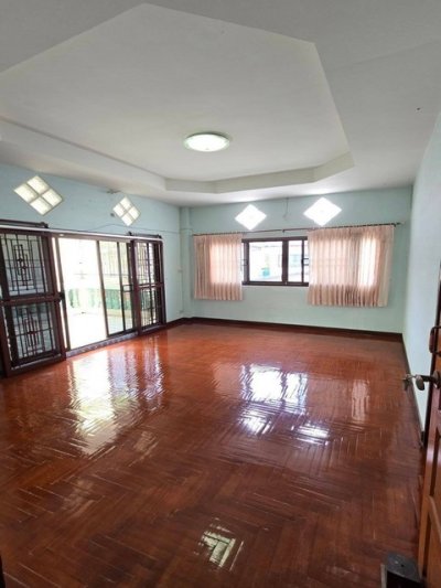 ให้เช่าบ้านเดี่ยว 2 ชั้น 50 ตรว. 6 ห้องนอน หมู่บ้านเสนานิเวศน์ 1 ประเสริญมนูกิจ 18 ใกล้ถนนเกษตรนวมินทร์ ใกล้ ม.เกษตร - รูปที่ 8