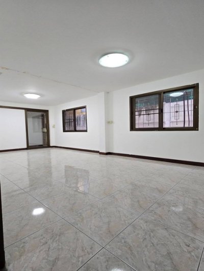 ให้เช่าบ้านเดี่ยว 2 ชั้น 50 ตรว. 6 ห้องนอน หมู่บ้านเสนานิเวศน์ 1 ประเสริญมนูกิจ 18 ใกล้ถนนเกษตรนวมินทร์ ใกล้ ม.เกษตร - รูปที่ 5