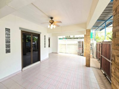 ให้เช่าบ้านเดี่ยว 2 ชั้น 50 ตรว. 6 ห้องนอน หมู่บ้านเสนานิเวศน์ 1 ประเสริญมนูกิจ 18 ใกล้ถนนเกษตรนวมินทร์ ใกล้ ม.เกษตร - รูปที่ 3