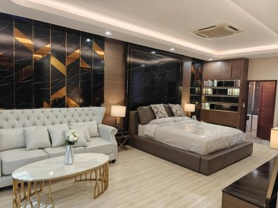 ให้เช่าโฮมออฟฟิศ 3 ชั้นครึ่ง หลังมุม 300 ตรม. 4 ห้องนอน โครงการ Diamond Ville ลาดพร้าว–วังหิน ซอย 4 ใกล้เลียบด่วน - รูปที่ 4