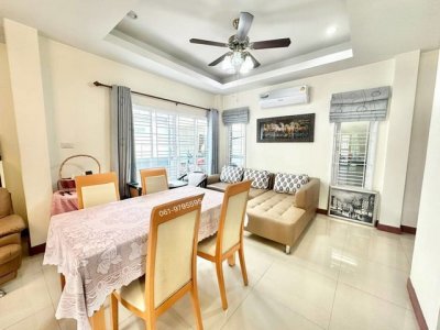 บ้านเดี่ยวมือสองศรีราชา ราคาถูก ทำเลดี แหล่งชุมชน มบ.ศรีนครินทร์ FP-H02367 - รูปที่ 4