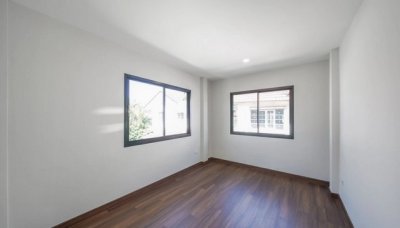 บ้านเดี่ยวรีโนเวทใหม่ โครงการ ชลลดา บางบัวทอง  จาก Land and House - รูปที่ 2