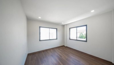 บ้านเดี่ยวรีโนเวทใหม่ โครงการ ชลลดา บางบัวทอง  จาก Land and House - รูปที่ 3